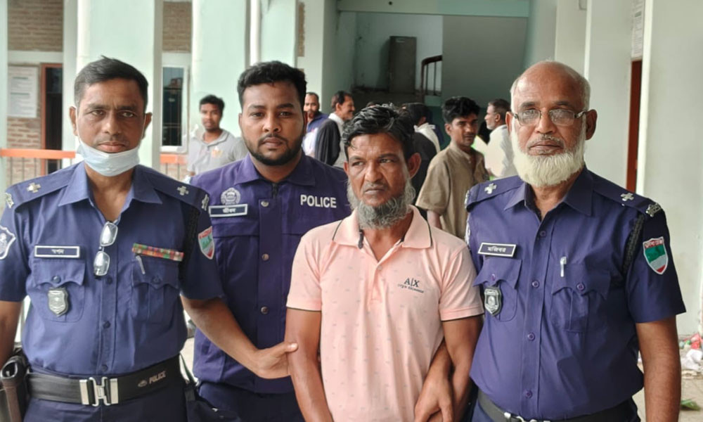 চুয়াডাঙ্গায় মেয়েকে ধর্ষণের দায়ে বাবার মৃত্যুদণ্ড